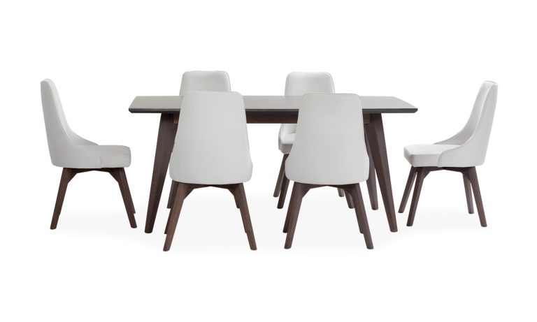 Vista frontal de la Mesa Comedor Genoa + 6 Sillas Vela de Aristas. El conjunto presenta una mesa rectangular con una estructura robusta en madera. Las seis sillas, tienen un diseño moderno, con asientos acolchados, respaldos altos, y están tapizadas en tela suave.