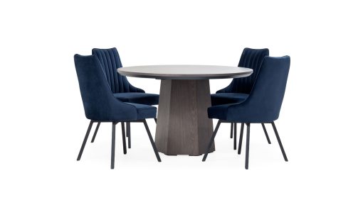 Vista en X de la Mesa Comedor Milano redonda con 4 sillas Florencia de la marca Aristas. La mesa presenta una superficie circular de acabado liso, sostenida por una base central en madera color Ceniza. Las sillas, tienen un diseño elegante en el color de tela Dickens Azul Profundo.