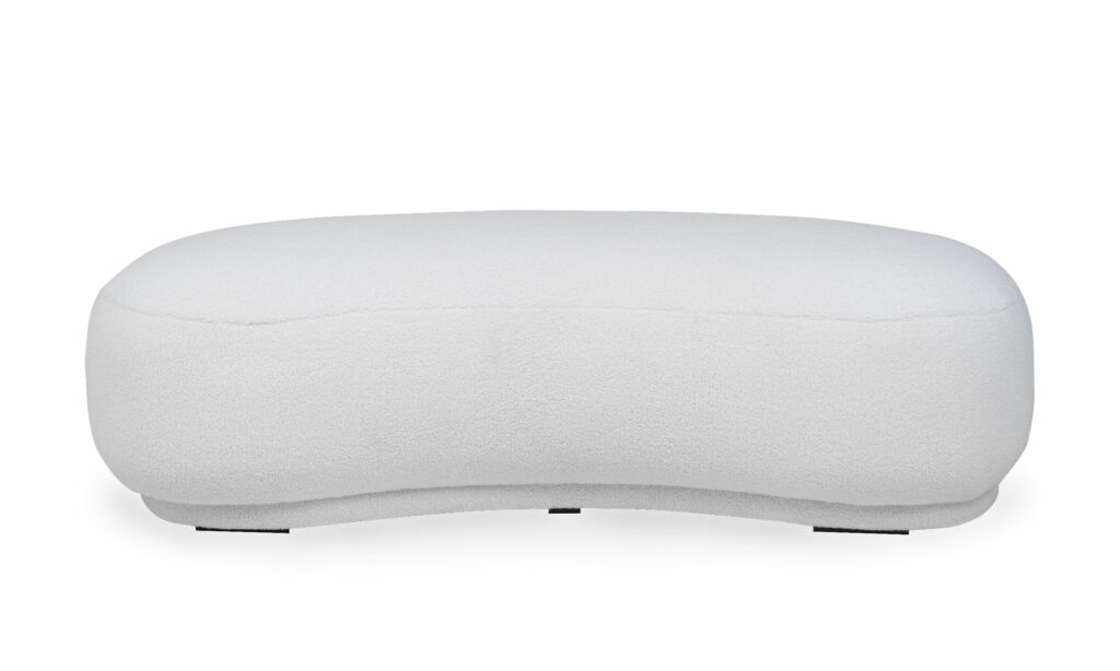 Vista frontal del Puff Bolonia de la marca Aristas. Un diseño cilíndrico con una superficie lisa y acabado en tela color Boucle Blanco.