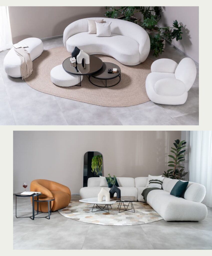 Dos salas: arriba, sofá curvo blanco en bouclé con puffs y mesas de centro negras sobre alfombra de yute; abajo, modular blanco con poltrona en cuero caramelo y alfombra hexagonal