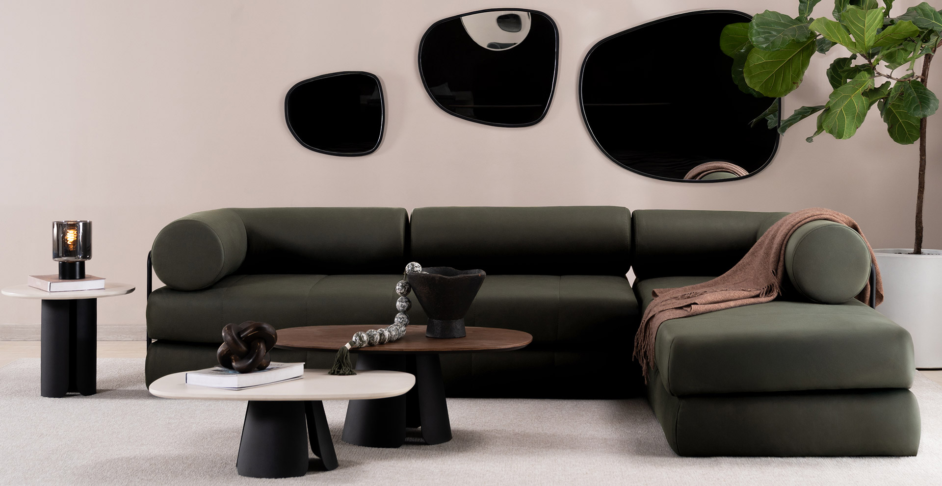 Sala de estar Aristas a sangre completa con sofá modular